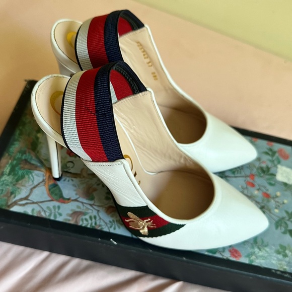 Gucci white slingback leather pumps. Worn once (indoors!) - Picture 10 of 13